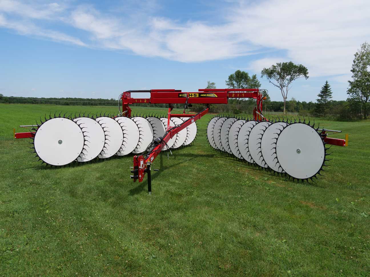 H&S 8117 HDII 17-wheel rake product