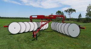 H&S 8117 HDII 17-wheel rake with wind panels