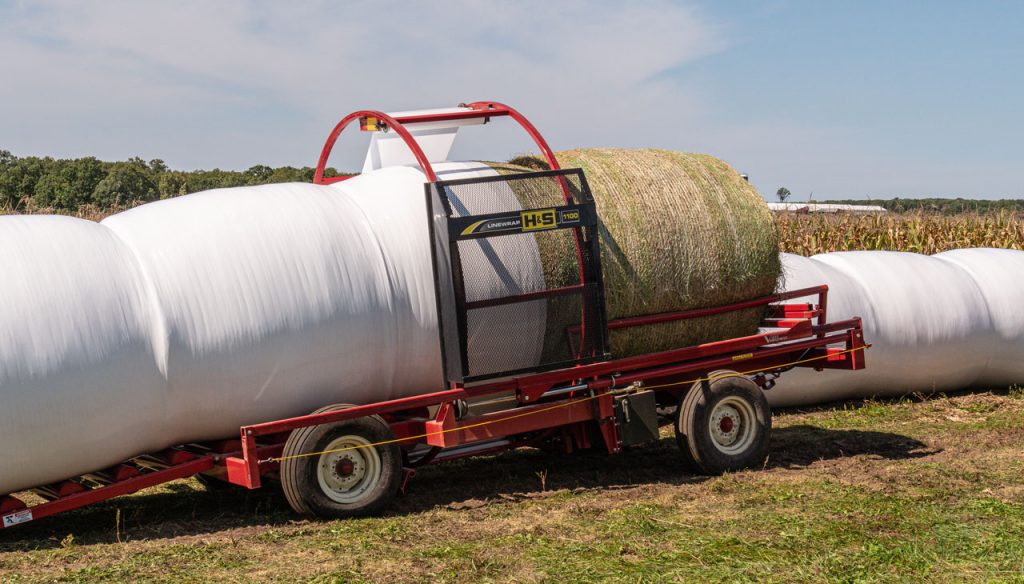 H&S 1100 linewrap bale wrapper wrapping round hay bales