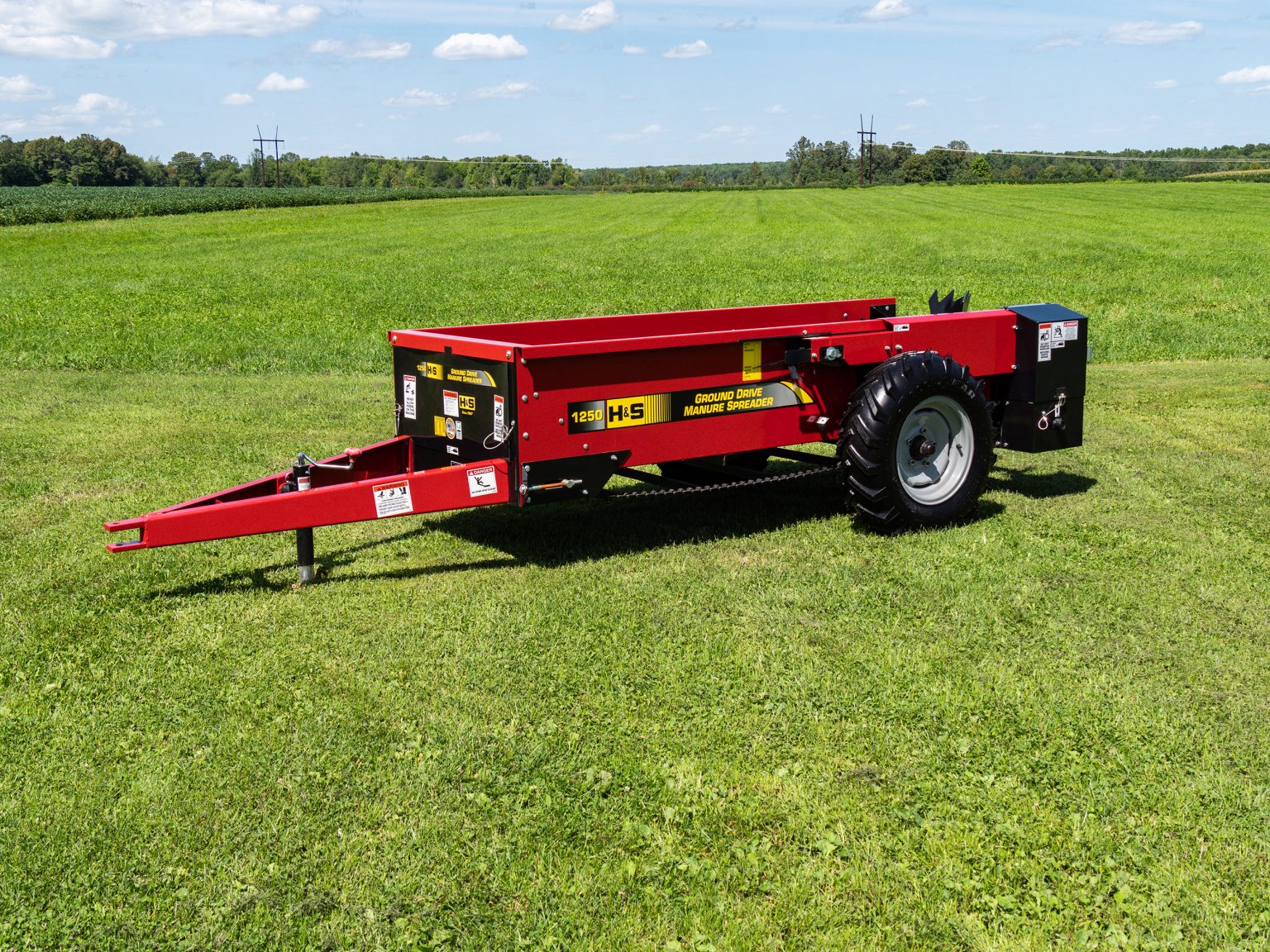 H&S 1250 ground drive manure spreader product with jack down