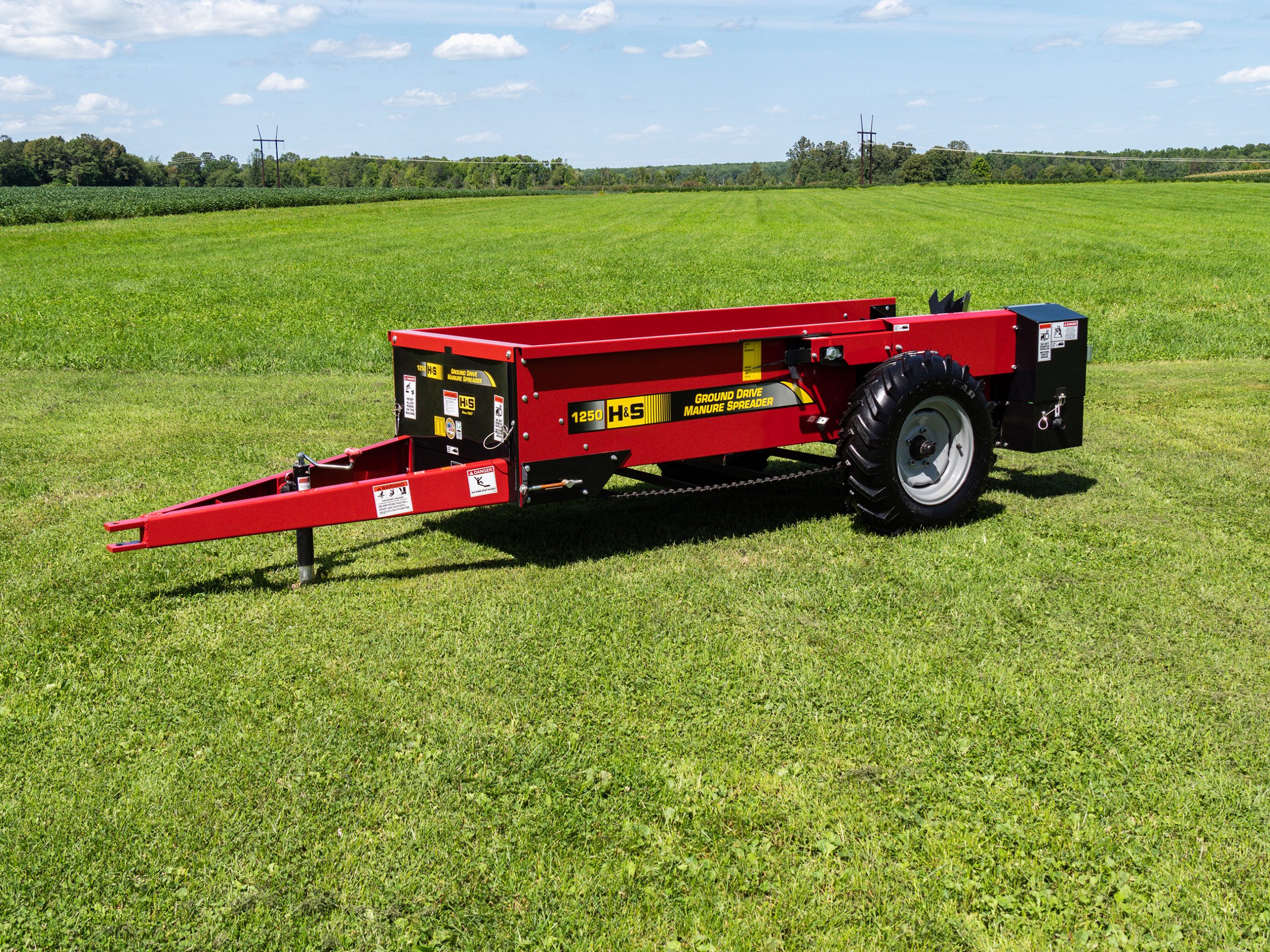 H&S 1250 ground drive manure spreader product with jack down