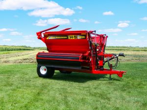 H&S 3958 right side discharge bale processor product